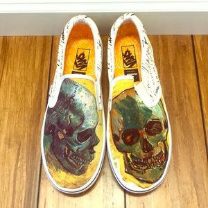Men’s size 10 skull vans
